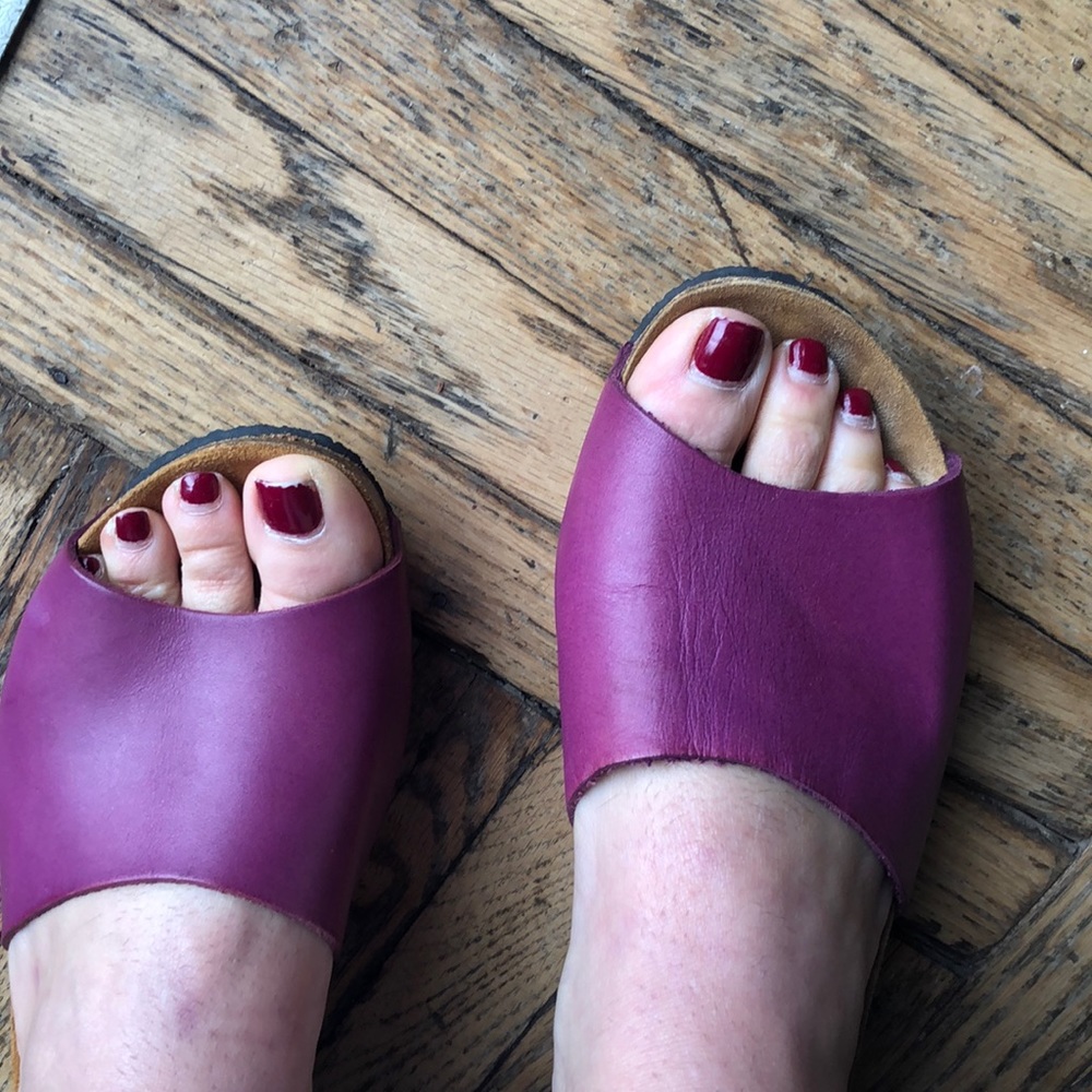 Made in Spain super comfy purple slides - PLAKTON brand. Cork platform